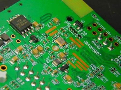 关于PCB上元件引线孔和焊盘尺寸