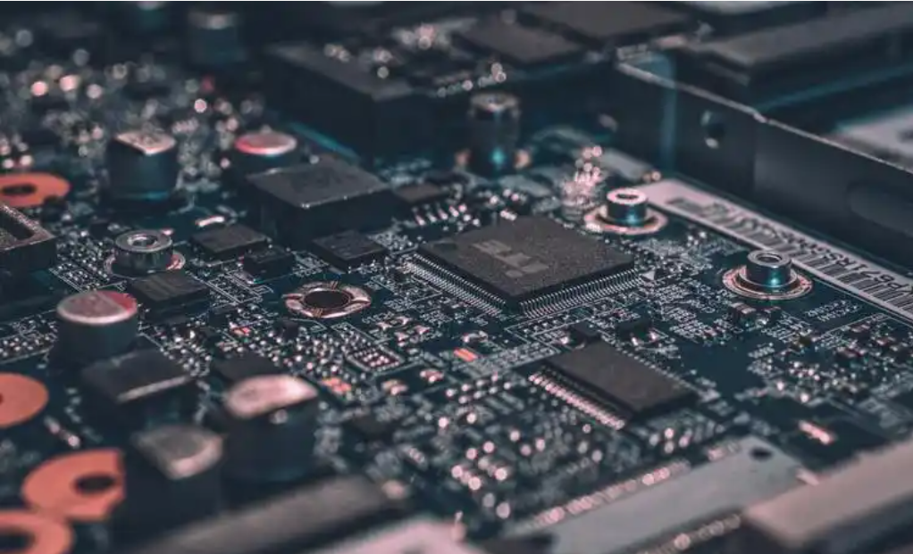 家庭自动化系统中的物联网微处理器控制。