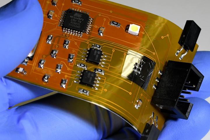SMT 组装 PCB 展示成功的 DFM 实践