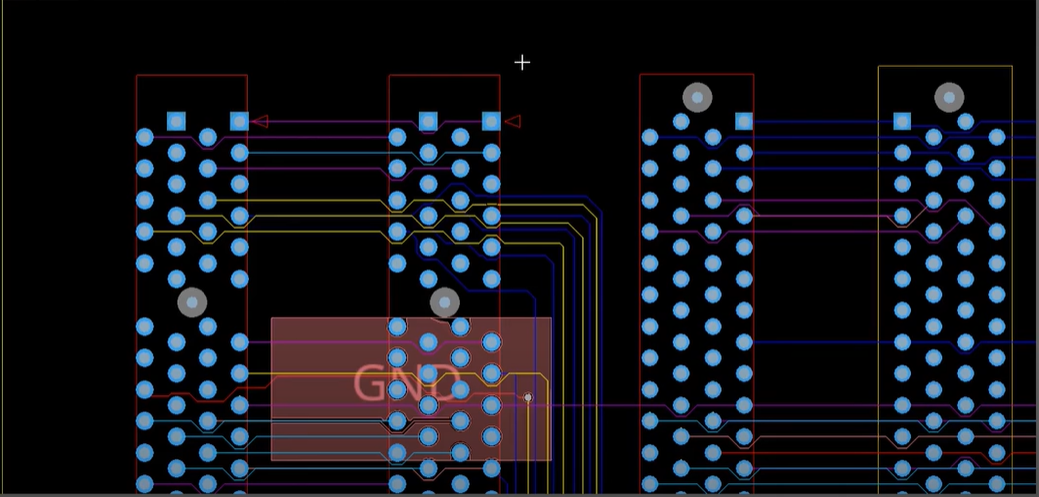 PCB 设计软件屏幕截图通过放置突出显示，用于回钻和信号完整性