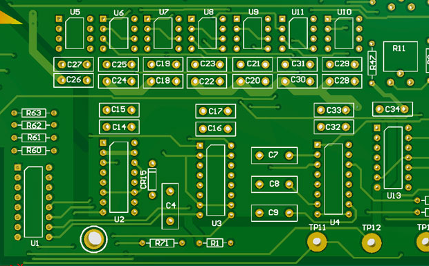 带有极性标记的 PCB 丝印，用于手动组装。