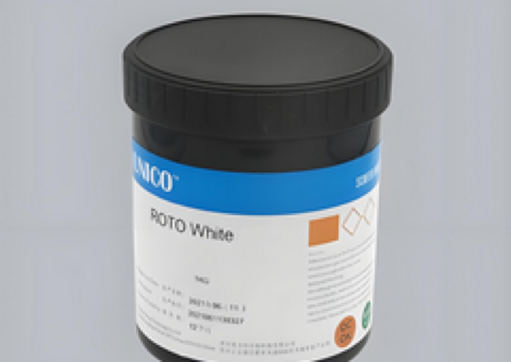 PCB 上的白色丝印油墨，用于组件标签