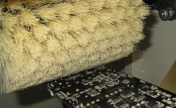 干膜阻焊层附着力的PCB表面处理