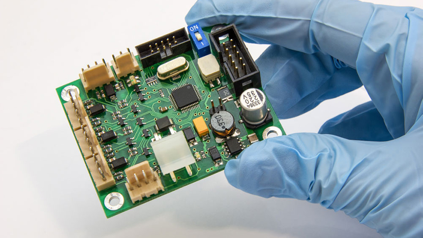 细间距元件焊接在经过 OSP 处理的 PCB 上。