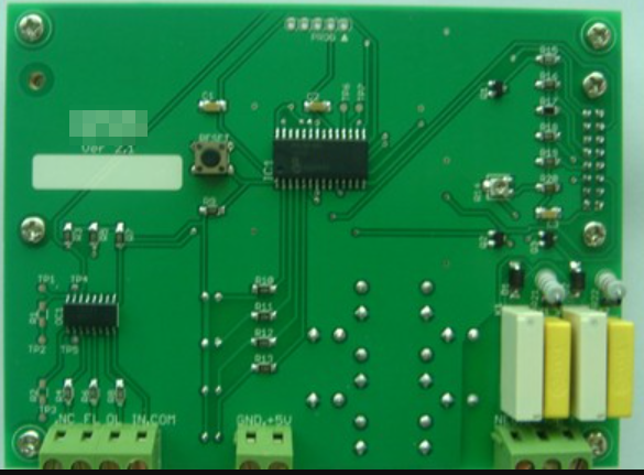 用于简单设计的单面 PCB 计算器组件