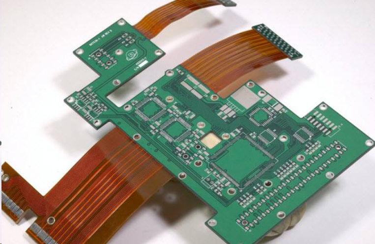 机械臂设计中的柔性 PCB