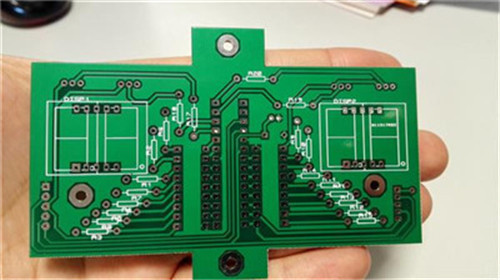 工业机器人在PCB行业的3大应用案例(图)